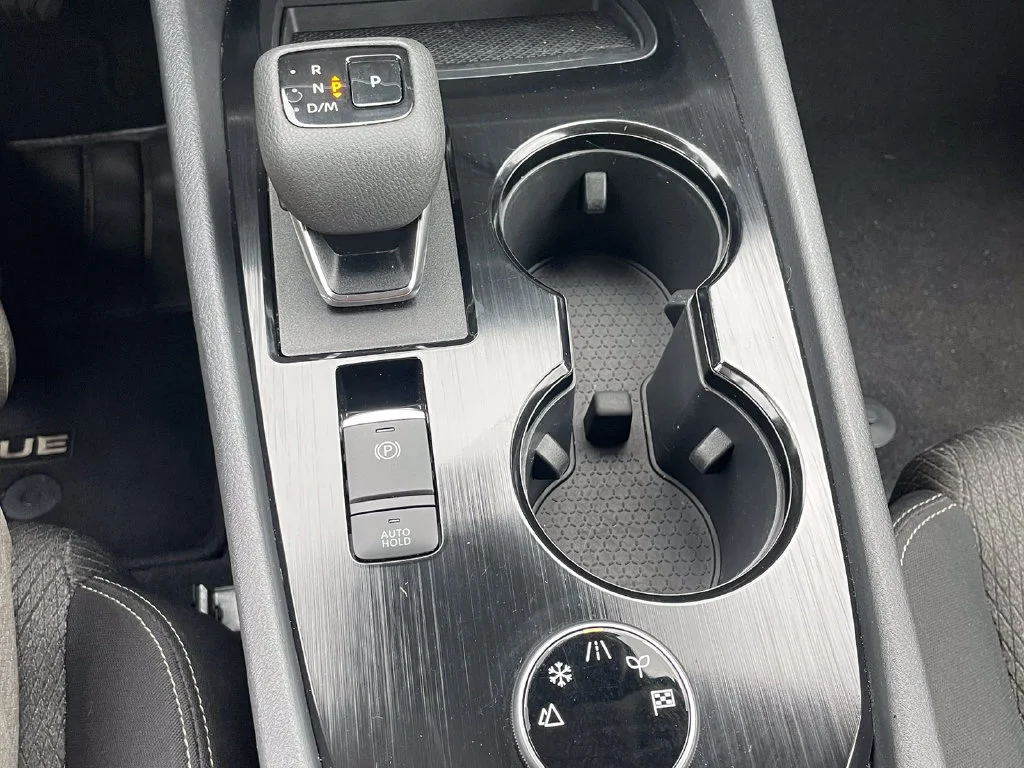 Used 2024 Silver Nissan SV image 11