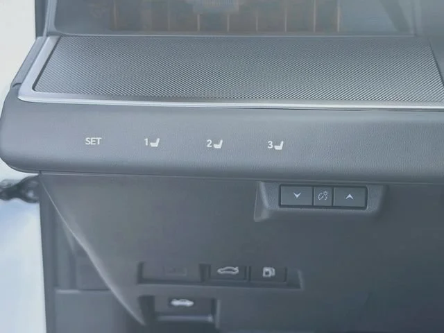 New 2026 Ultra White Lexus PREMIUM PLUS image 33