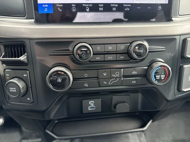 Used 2024 Blue Ford XL image 18