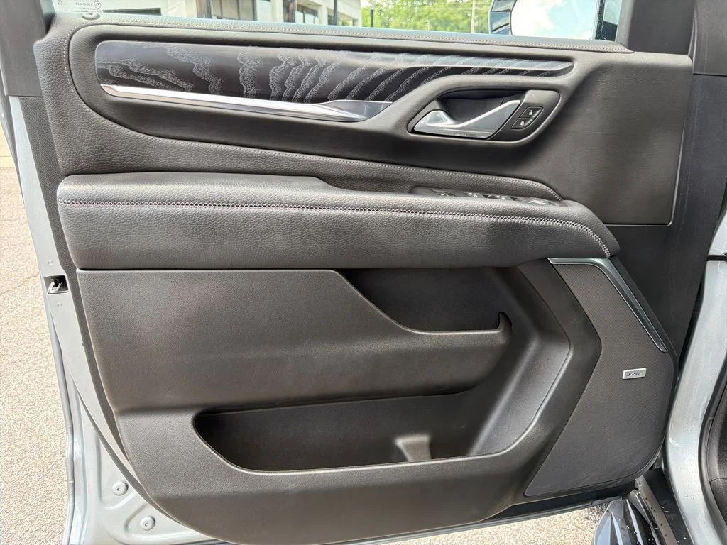 Used 2024 Sterling Metallic GMC Denali image 39