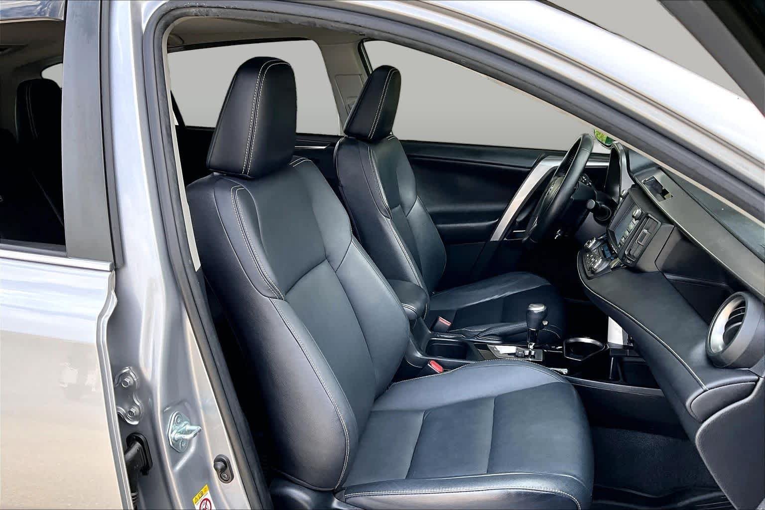 Used 2017 Silver Sky Metallic Toyota Limited image 8