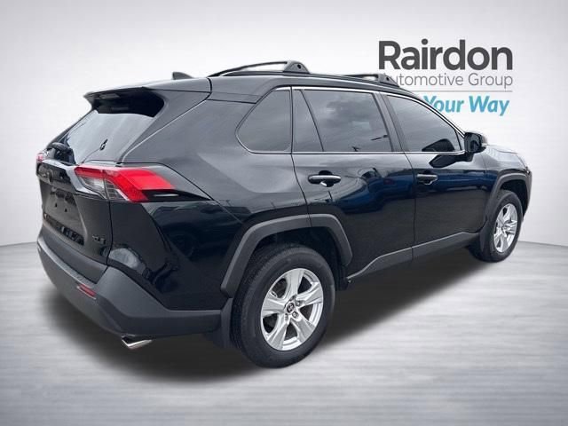 Used 2020 Midnight Black Metallic Toyota XLE image 7