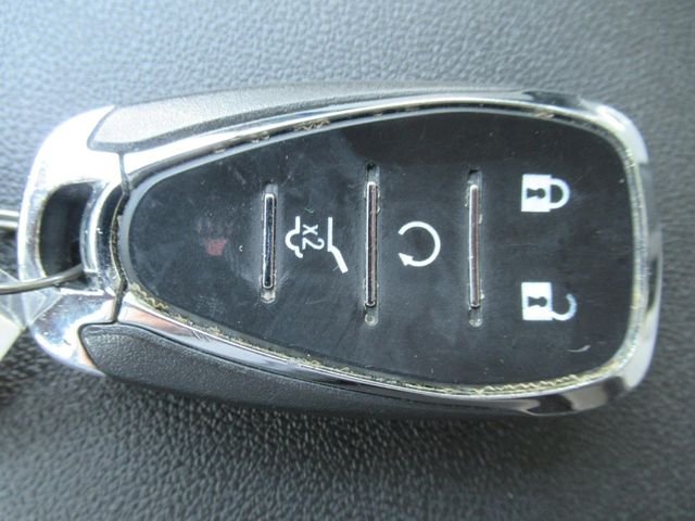 Used 2019 Gray Chevrolet LT image 30