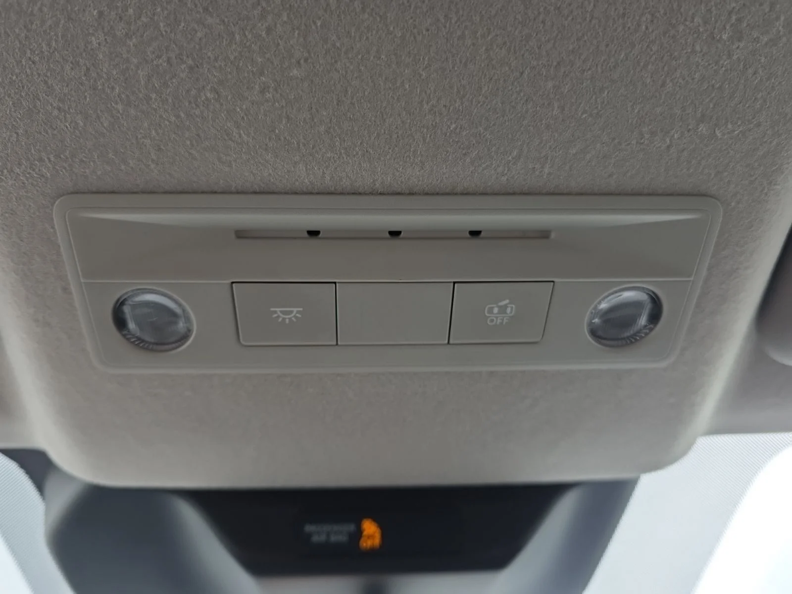 Used 2025 Gray Nissan SV image 39