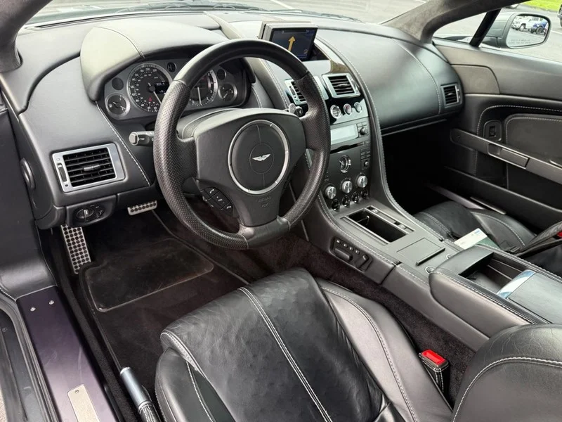 Used 2008 Silver Aston Martin Base image 14