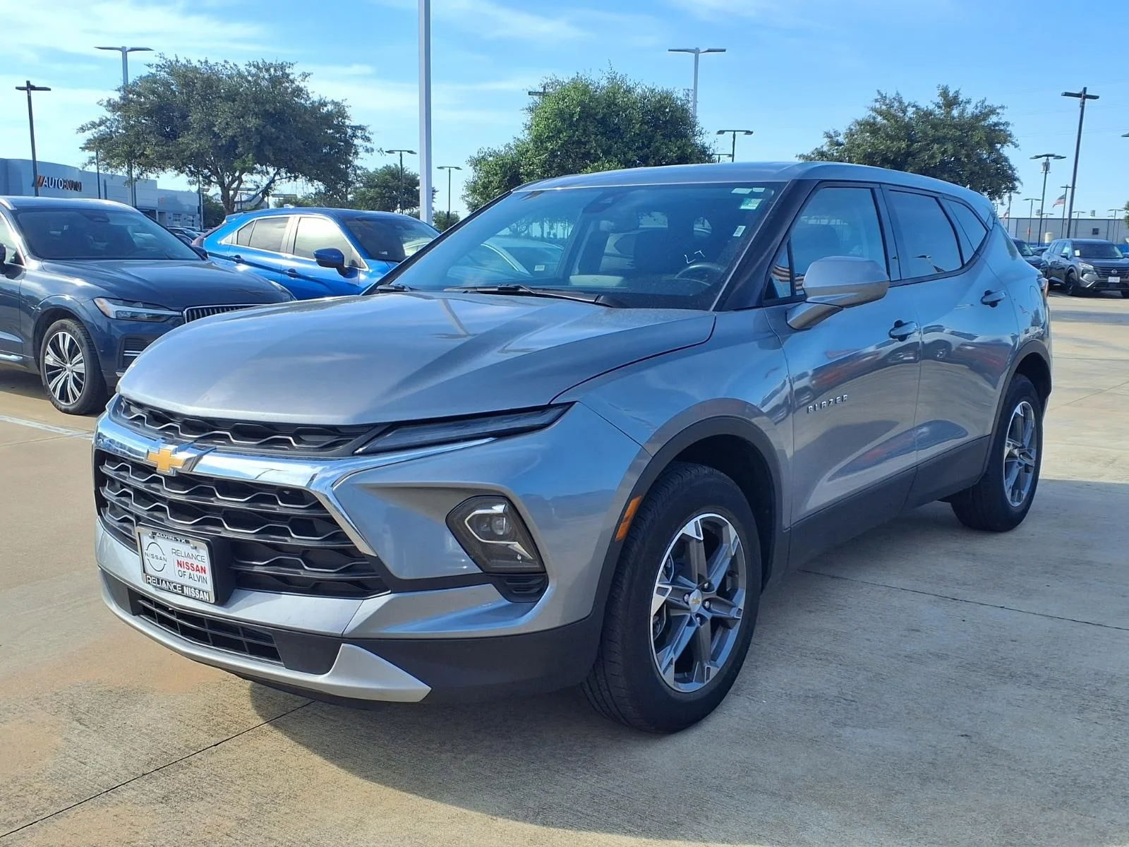 Used 2025 Gray Chevrolet LT image 3