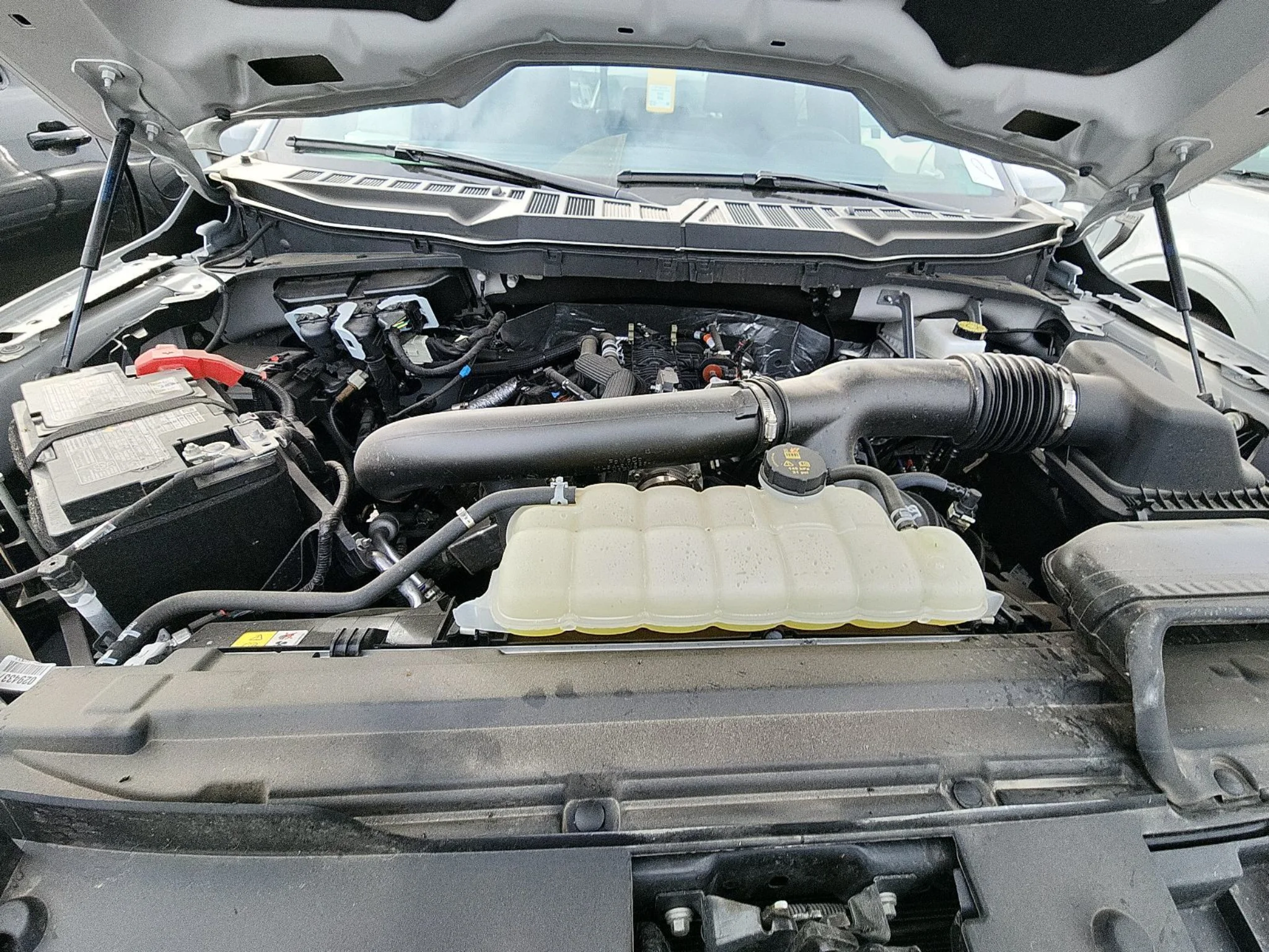 Used 2026 Avalanche Ford LARIAT image 10