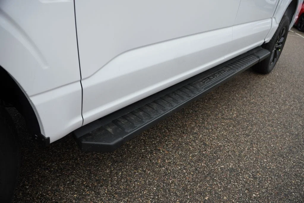 New 2026 Oxford White Ford Lariat image 10