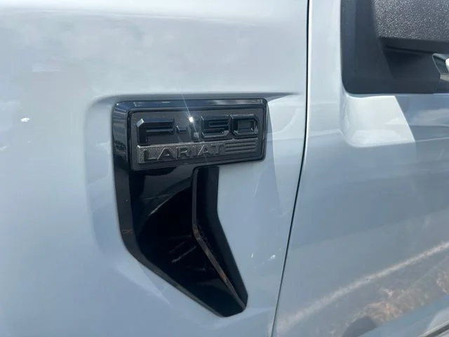 Used 2023 White Ford Lariat image 35