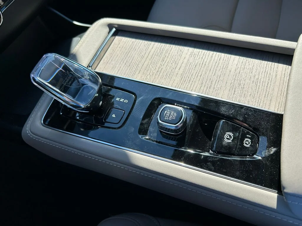 2026 Volvo XC90 Plus - Photo 29