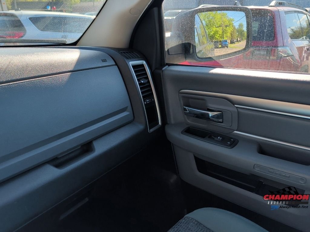 Used 2018 Black Ram Big Horn image 17