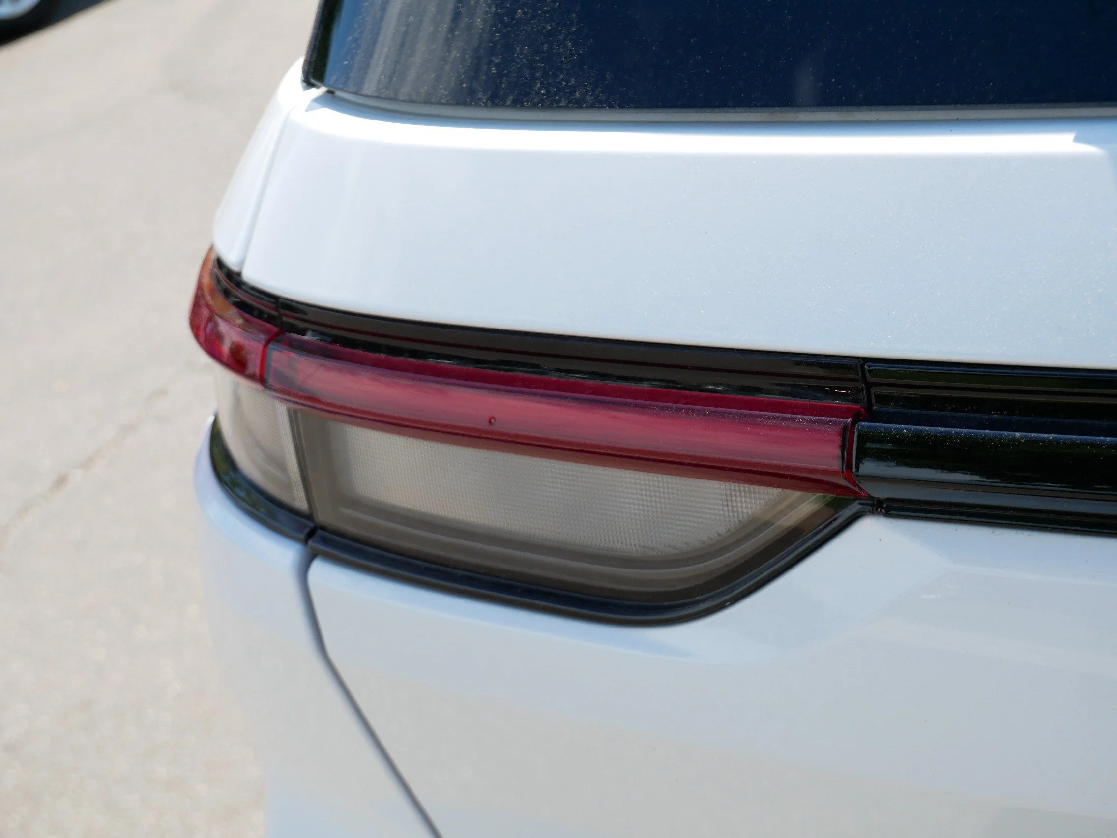 Used 2022 Bright White Clearcoat Jeep  image 17