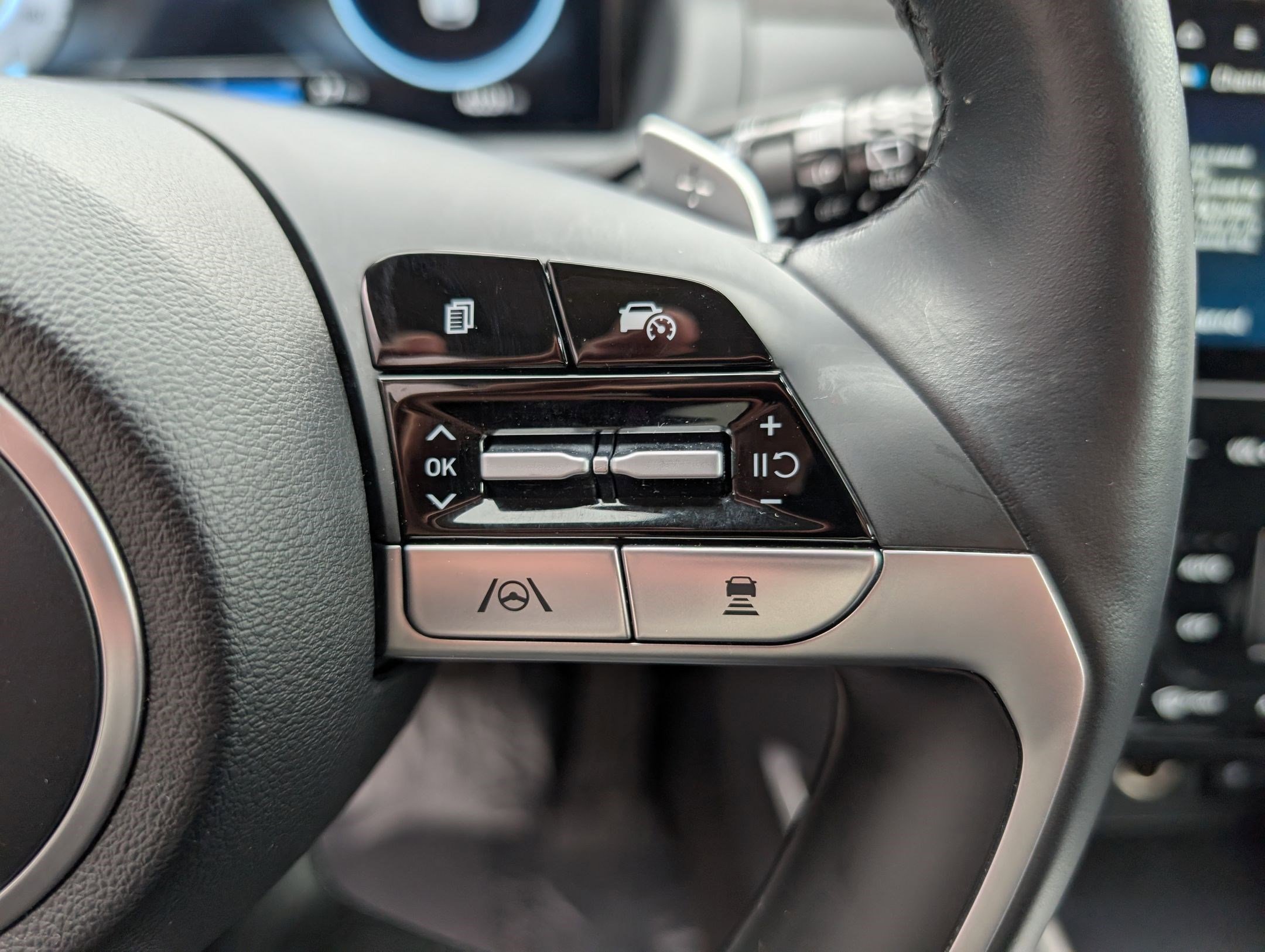 2022 Hyundai Tucson Limited - Photo 17