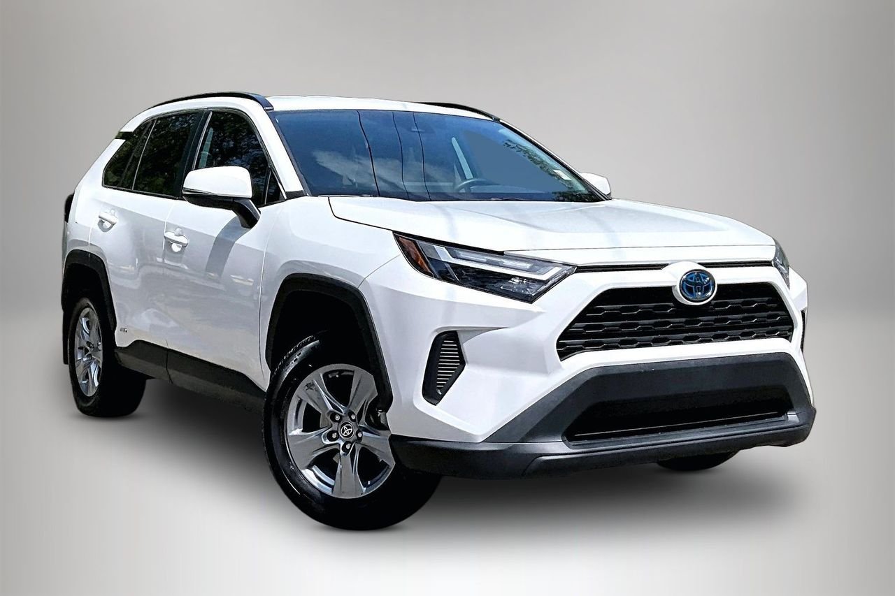 Used 2024 White Toyota XLE image 2