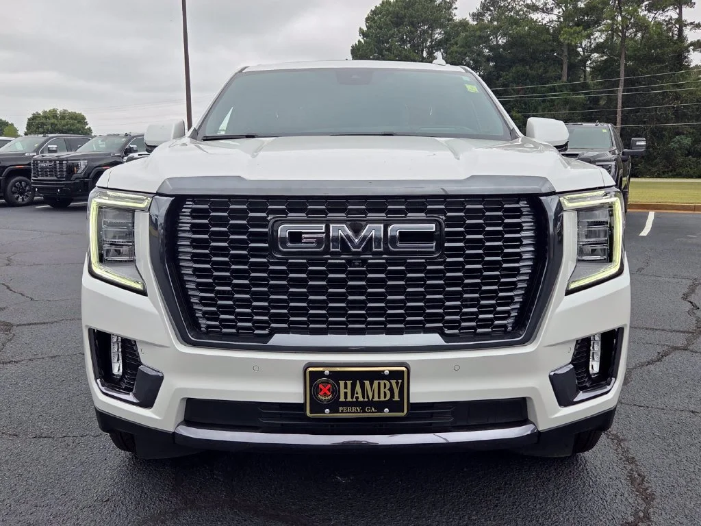 Used 2023 WHITE FROST TRICOAT GMC Denali Ultimate image 2