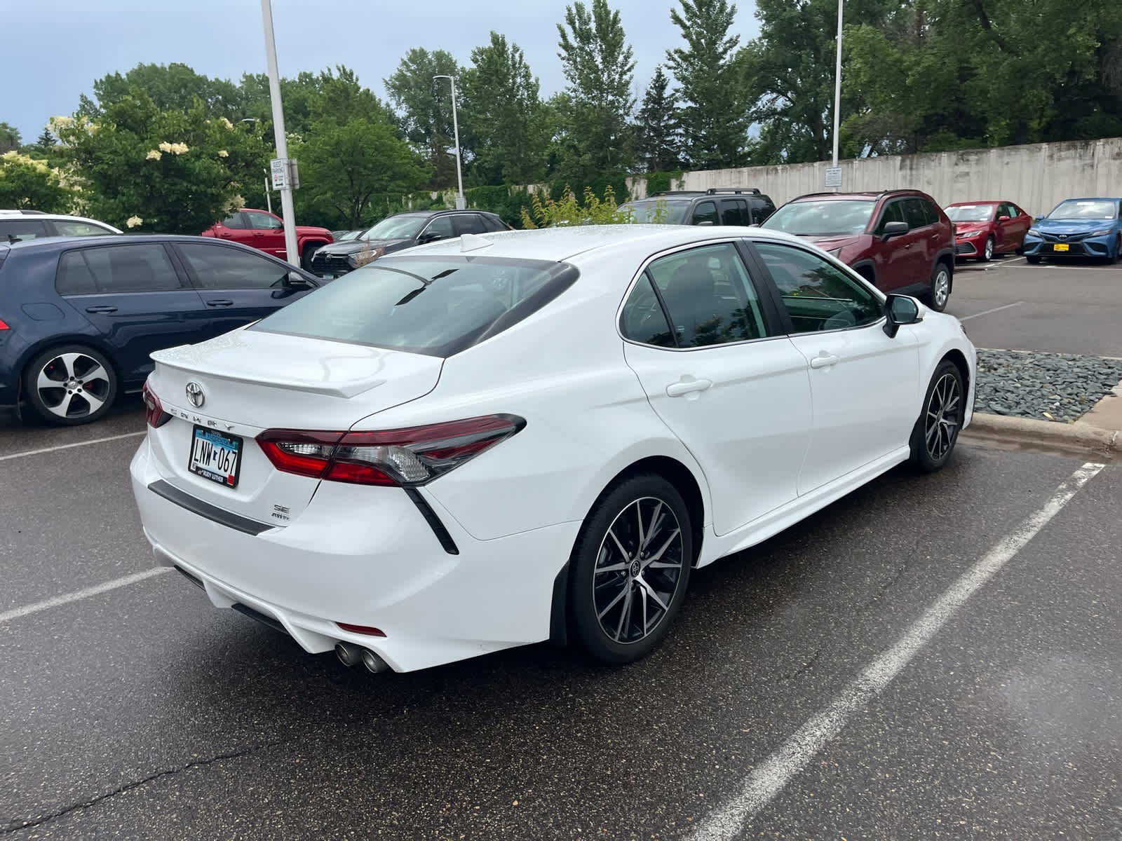 Used 2024 Ice Cap Toyota SE image 6