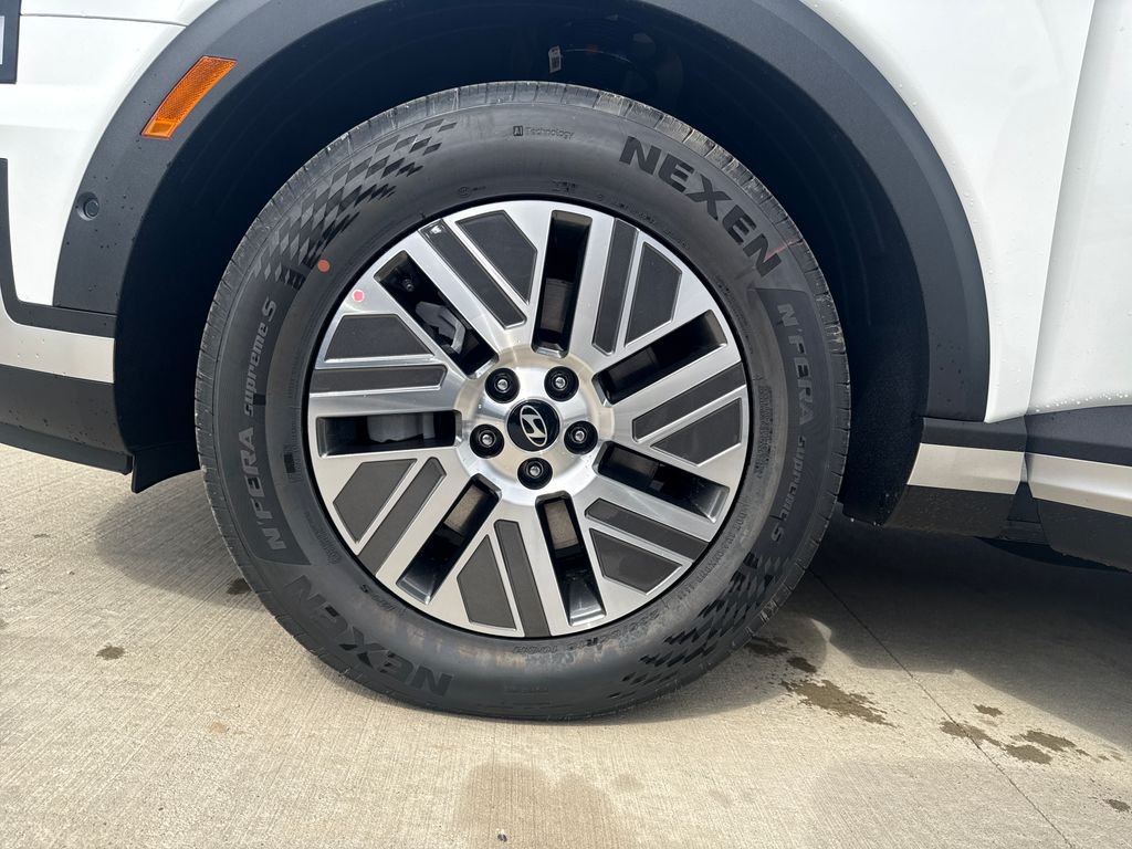 New 2026 White Hyundai SEL Premium image 27