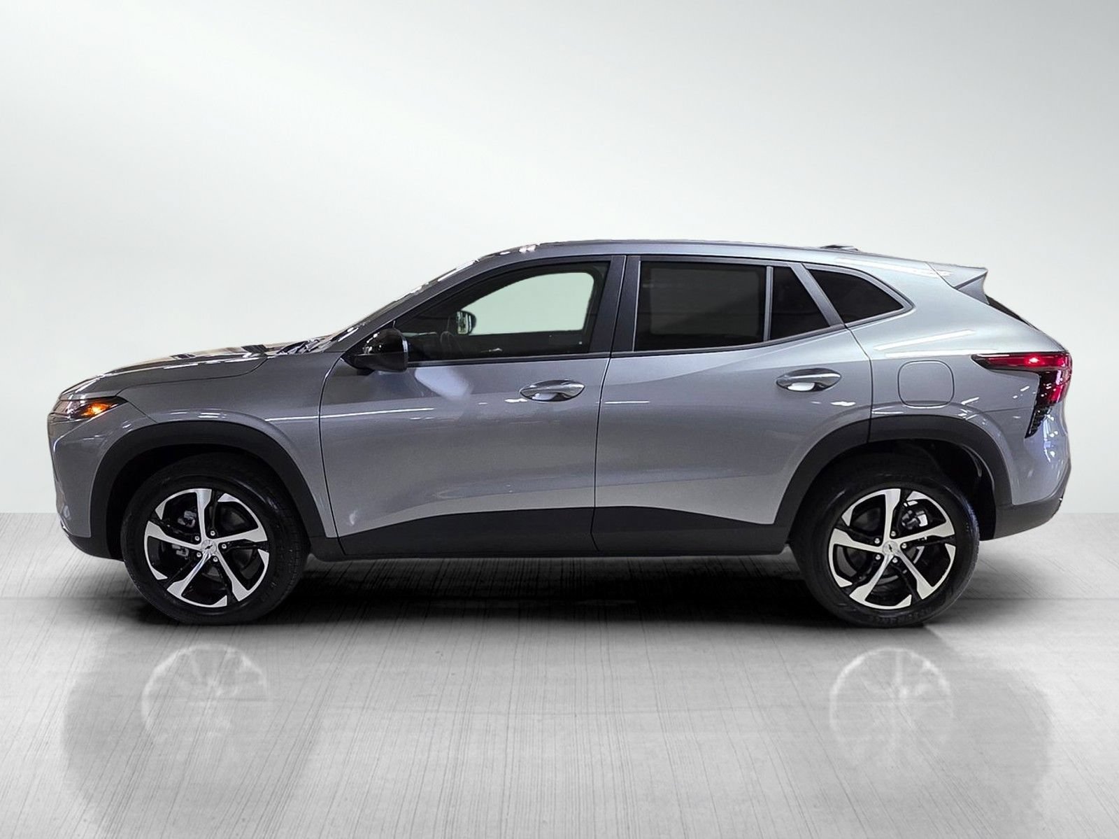 New 2026 Sterling Gray Metallic Chevrolet 1RS image 4