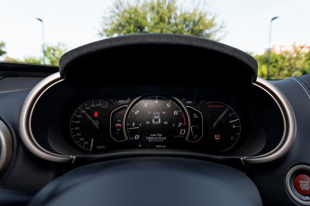 2017 Dodge Viper GTC - Photo 28