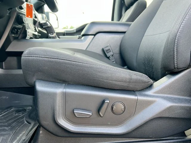 Used 2019 Black Ford XLT image 16