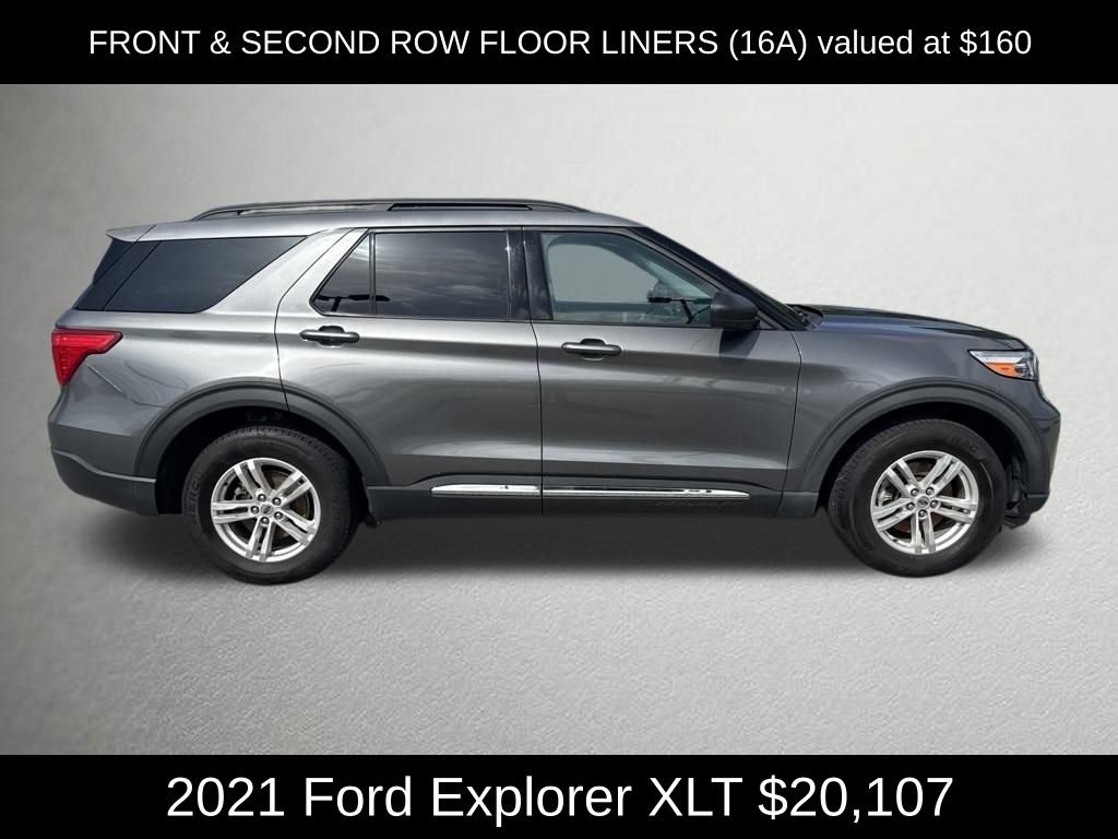 Used 2021 Gray Metallic Ford XLT image 2