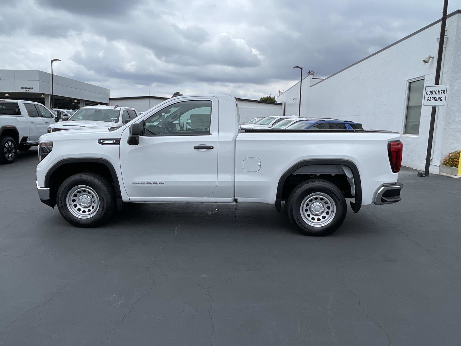 2026 GMC Sierra 1500 Pro - Photo 8
