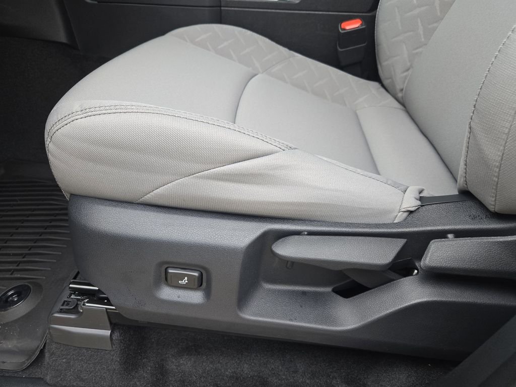 2026 Toyota Tacoma SR5 - Photo 19