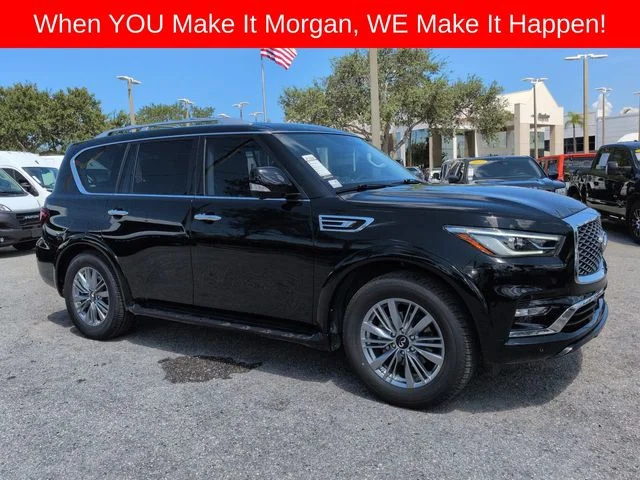 Used 2021 Black INFINITI LUXE image 3