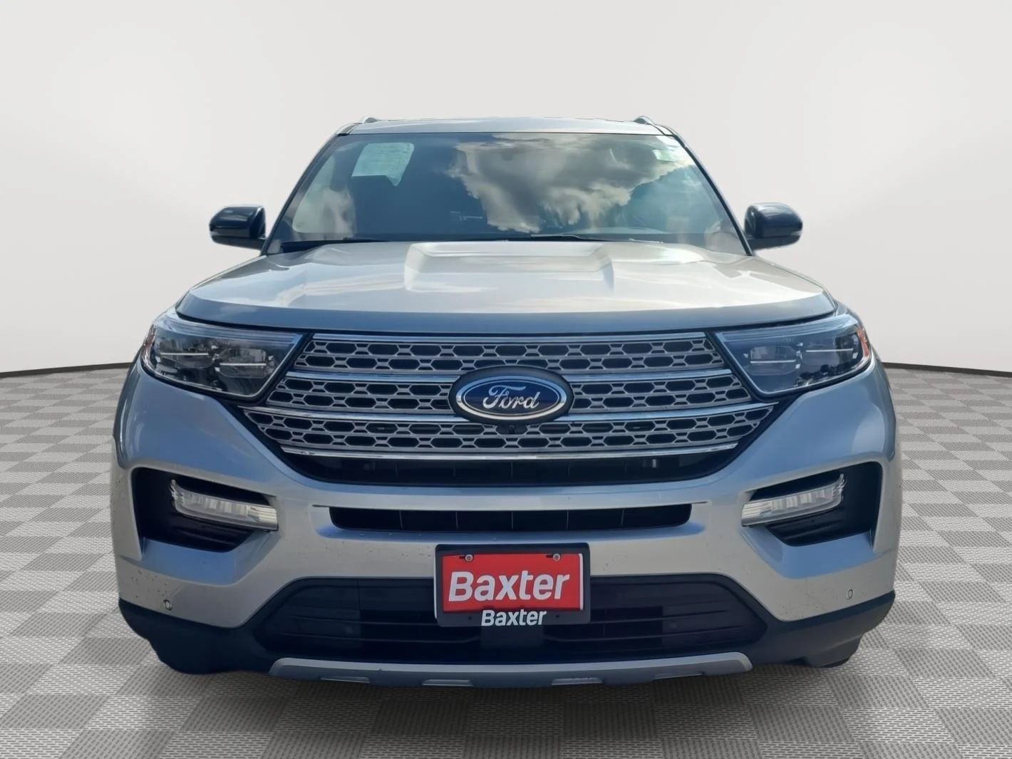 Used 2023  Ford Limited 4WD image 2