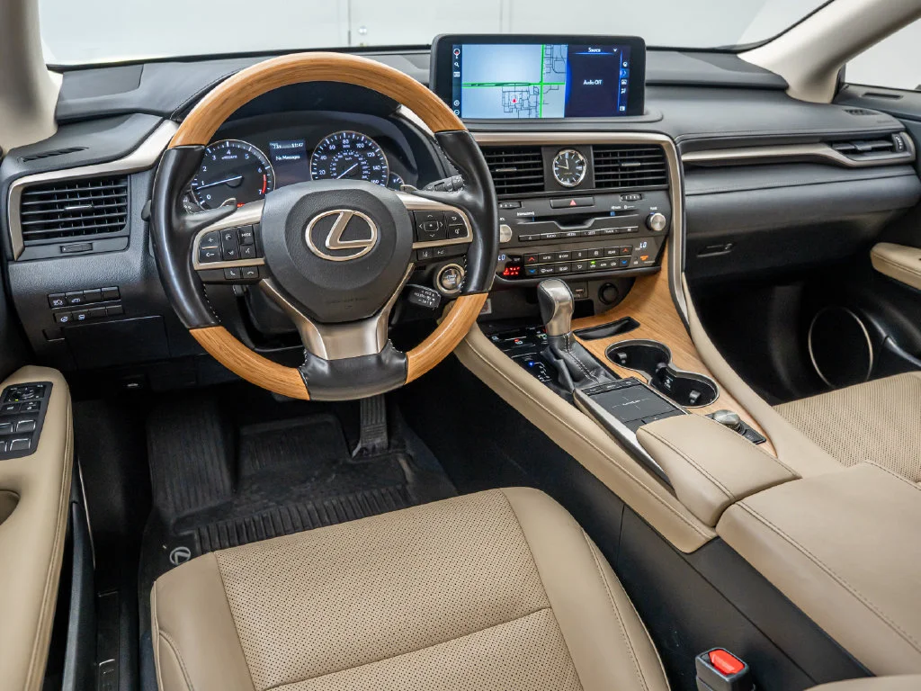 Certified Used 2022 CAVIAR Lexus 350L image 4