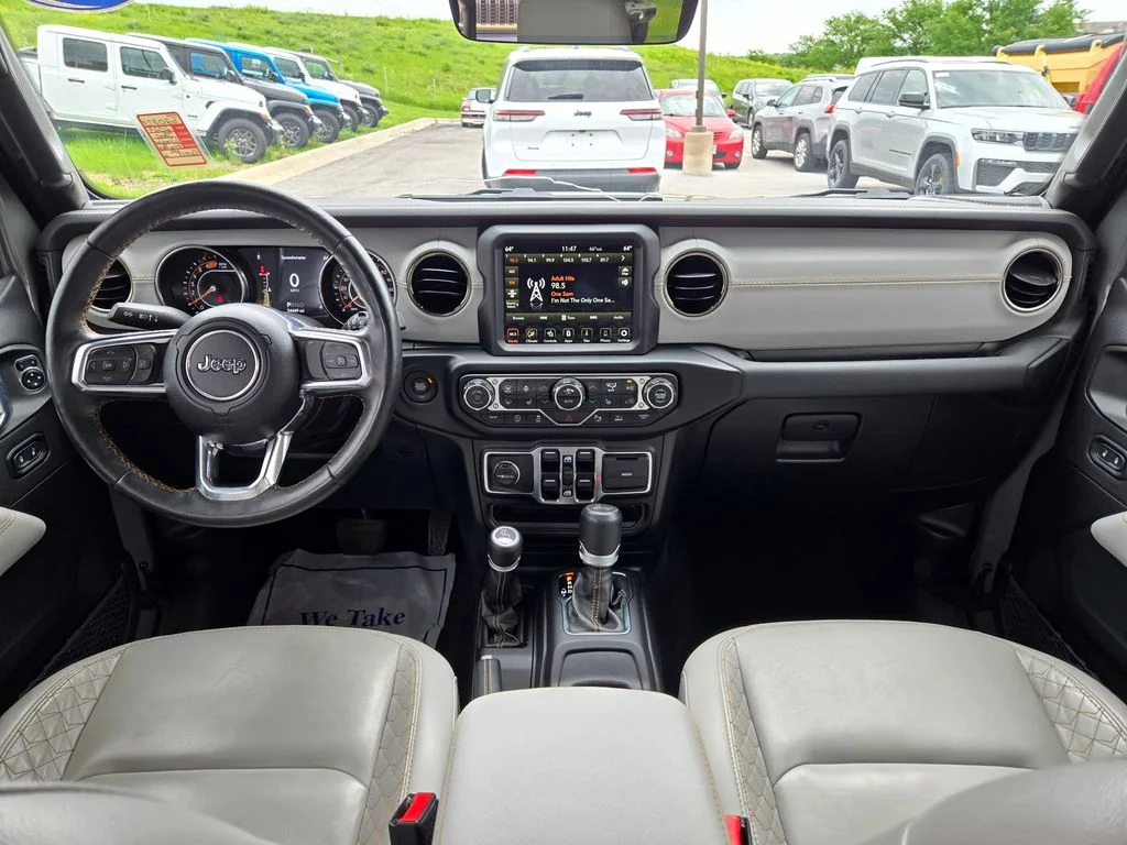 Used 2023 Gray Jeep Sahara image 18