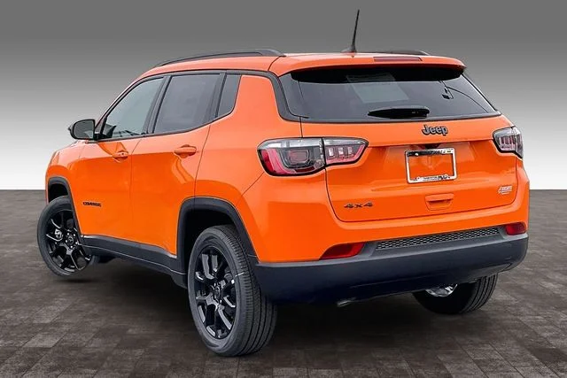 New 2026 Joose Exterior Paint Jeep Latitude image 3