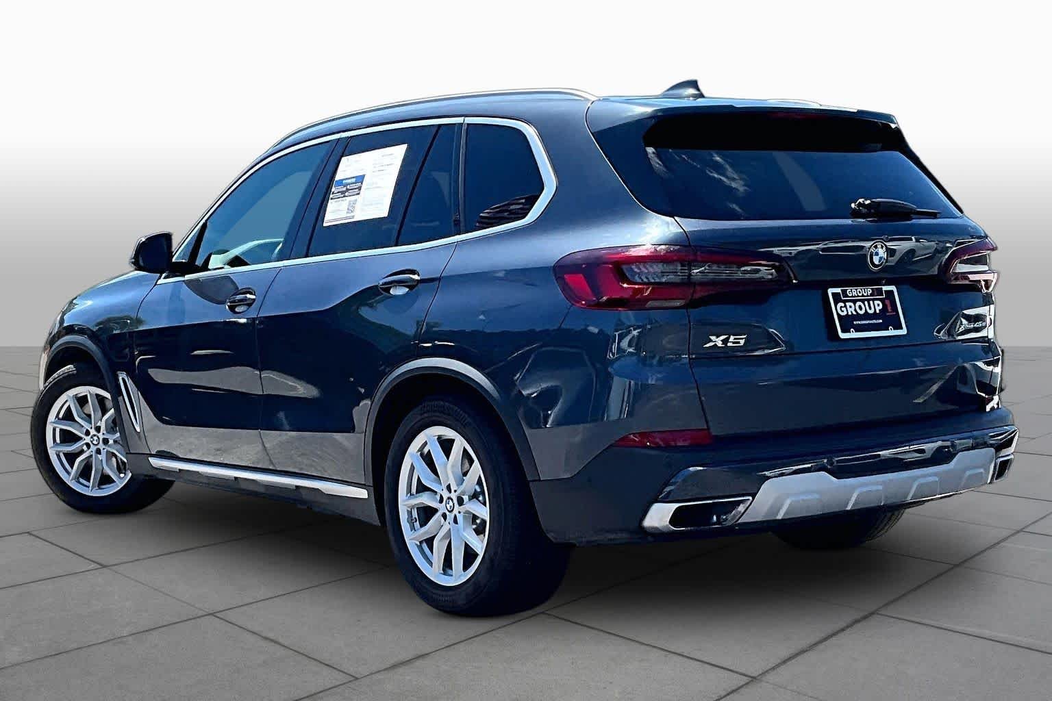 Used 2021 Arctic Gray Metallic BMW xDrive45e image 12