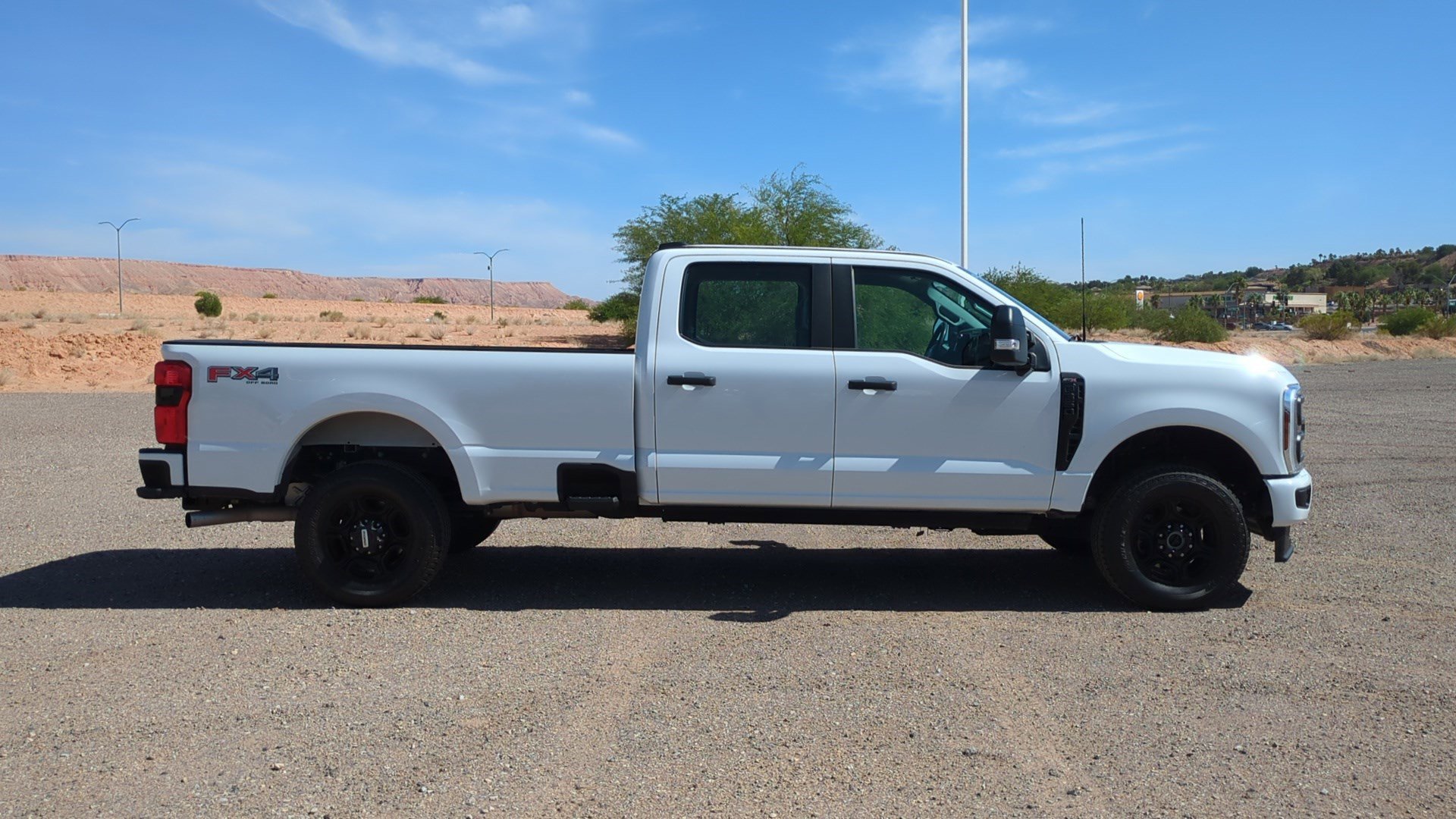Used 2024 Oxford White Ford XL image 2