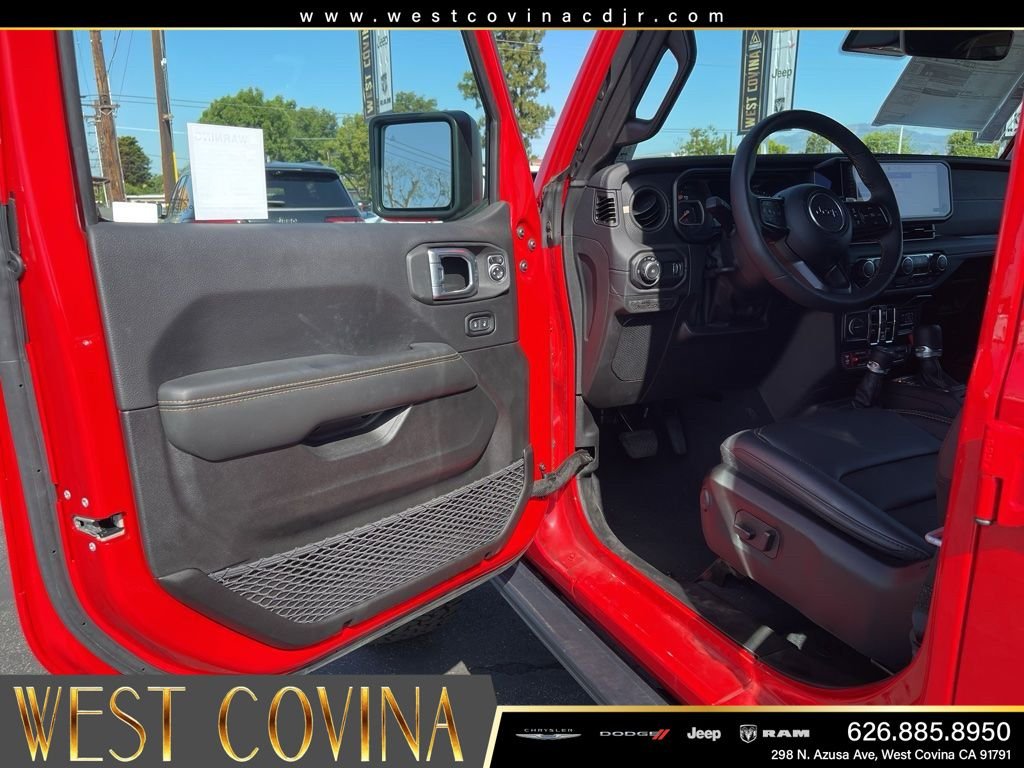 New 2024 Firecracker Red Clear-Coat Exterior Paint Jeep Rubicon 392 image 15