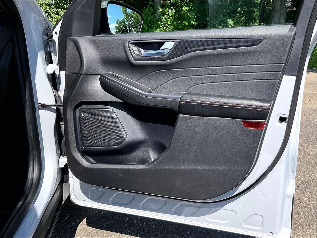 Used 2025 Silver Ford ST-Line image 26
