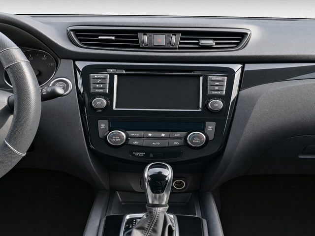 Used 2022 Silver Nissan SV image 12