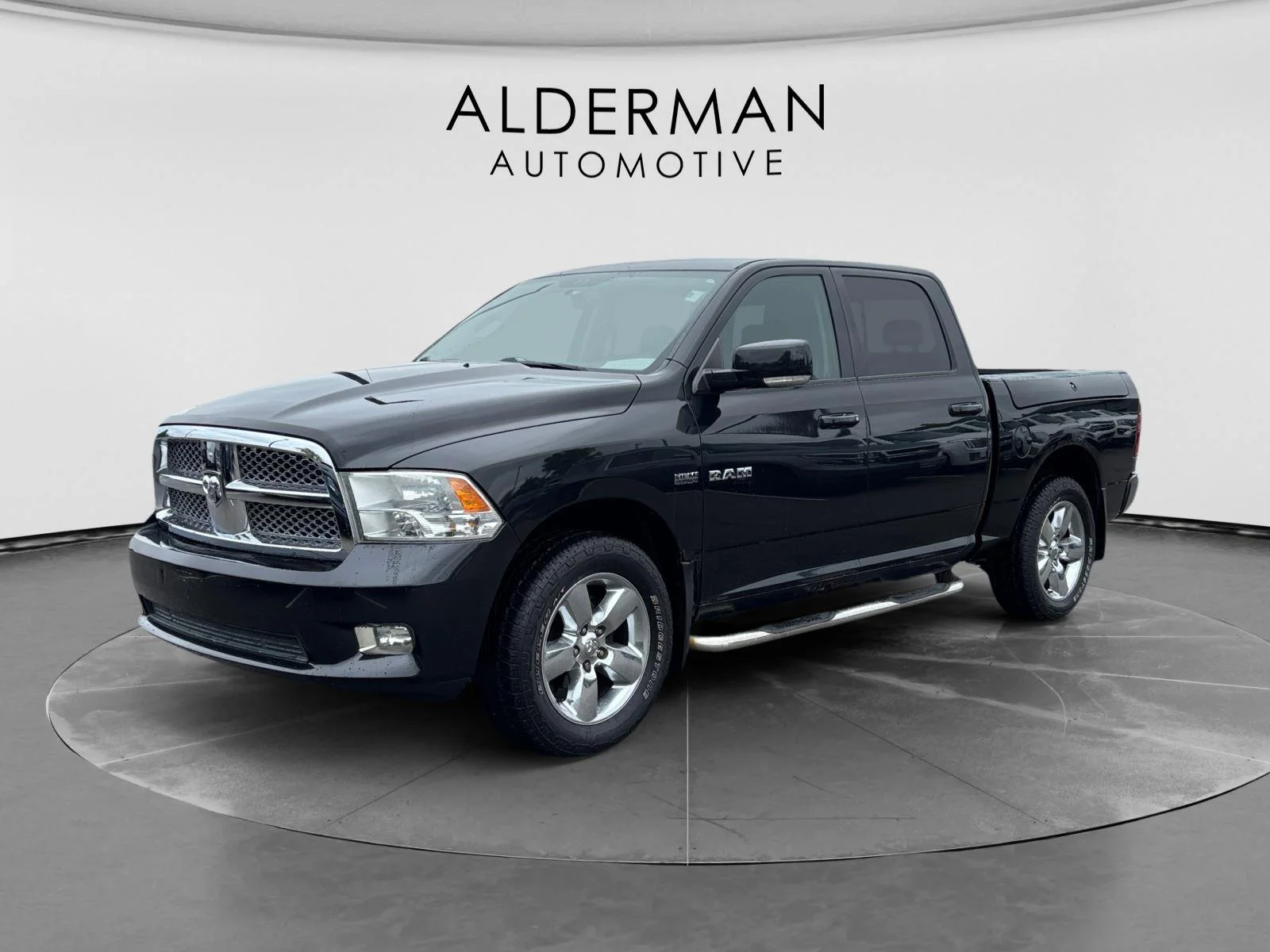 2009 Dodge Ram 1500 Sport 4x4 Crew Cab's photo
