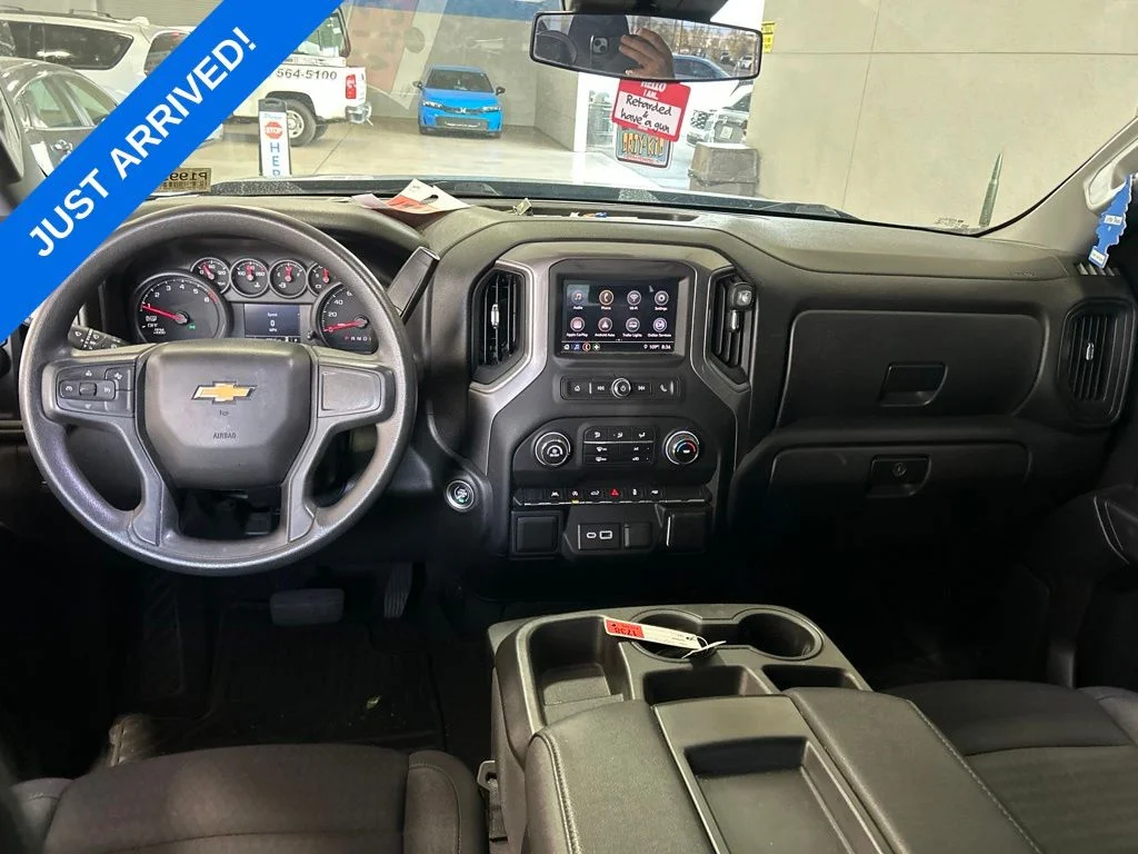 Used 2022 Glacier Blue Metallic Chevrolet Custom image 5