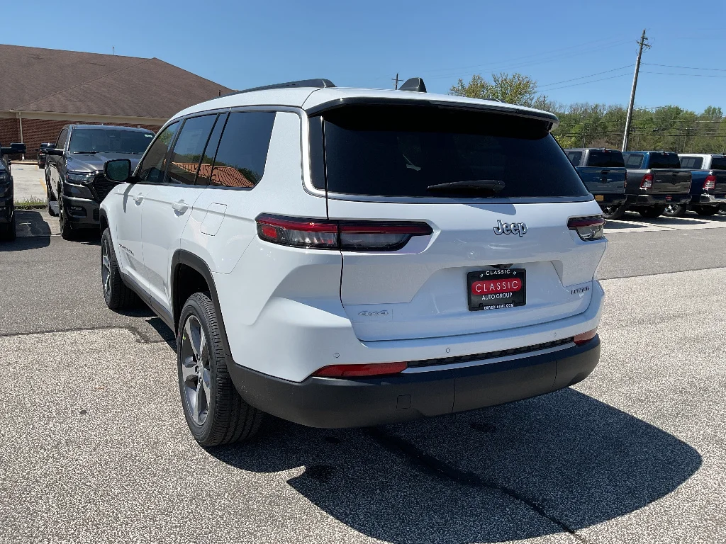 New 2026 Bright White Clearcoat Jeep Limited image 5