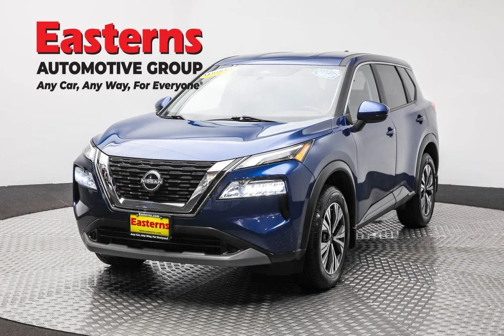 Used 2022 Blue Nissan SV image 1