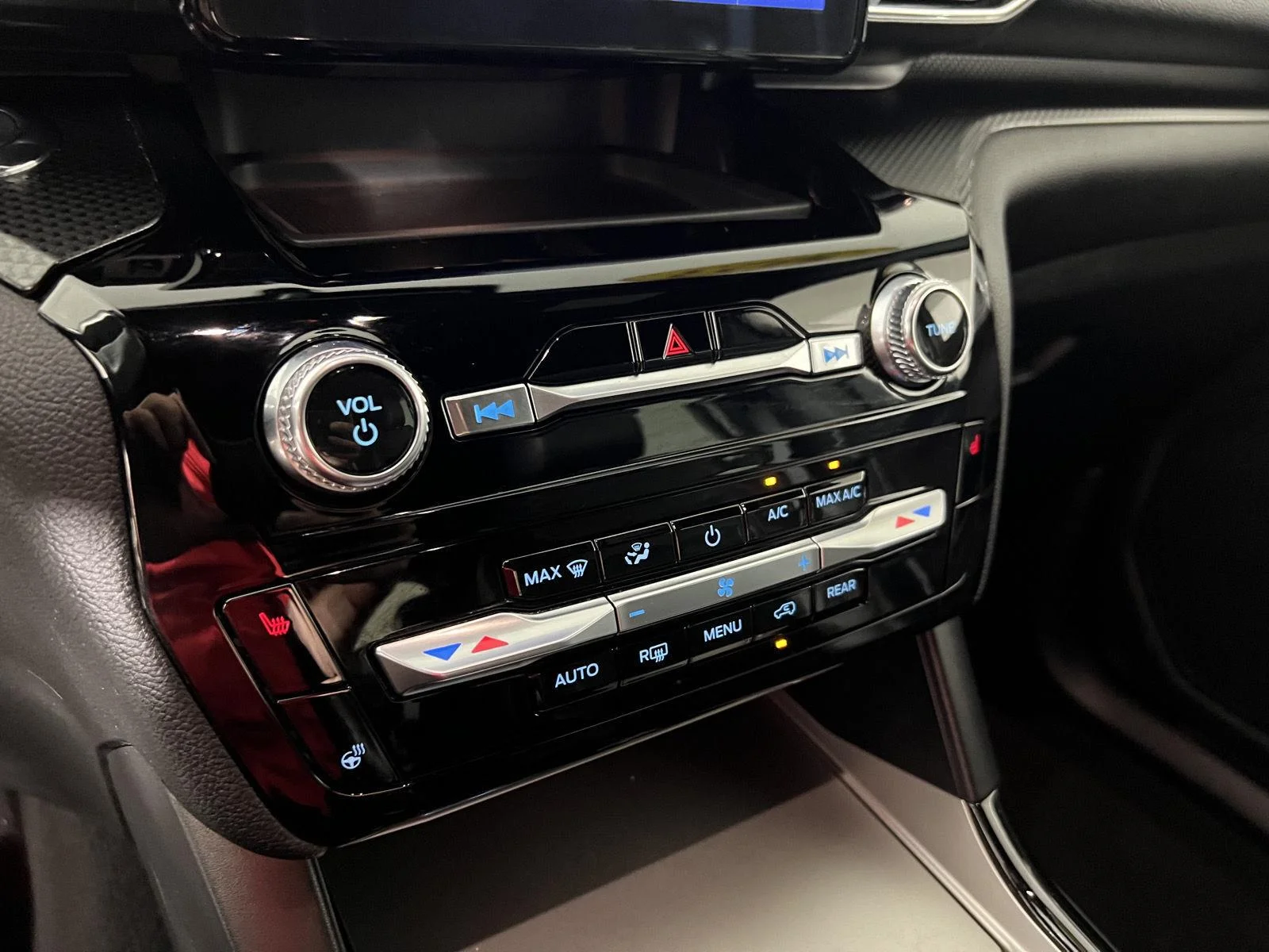 Used 2023 Wh Ford ST-Line image 11