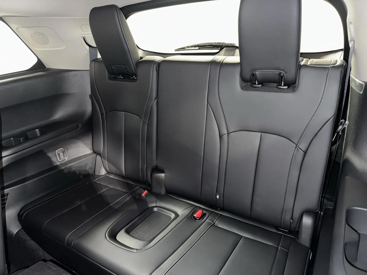 Certified Used 2026 Mineral INFINITI LUXE image 33