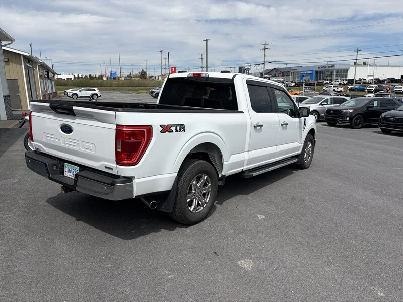 Used 2022 White Ford XLT image 4