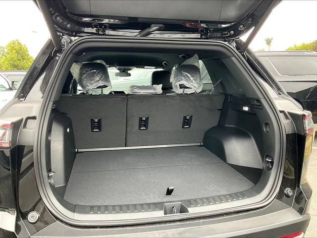 2027 Chevrolet Equinox LT - Photo 15