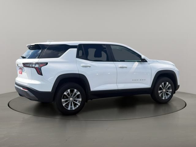 Used 2025 Summit White Chevrolet LT image 10