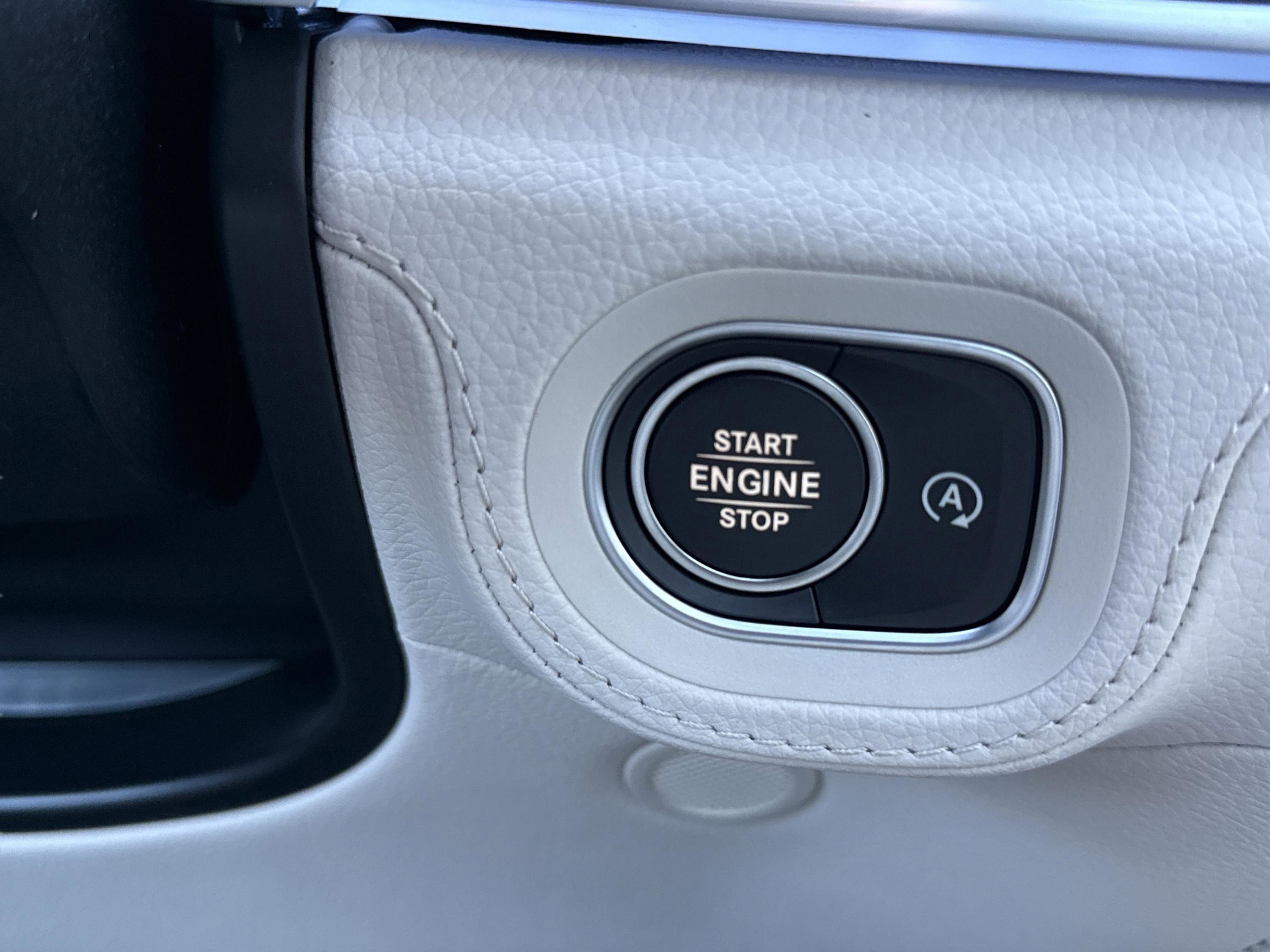 Used 2026 Polar White Mercedes-Benz GLE 450 image 33