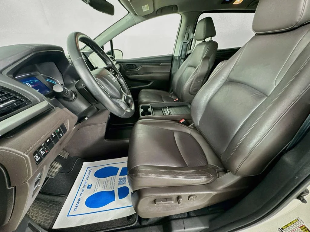 Certified Used 2018 White Honda EX-L image 27