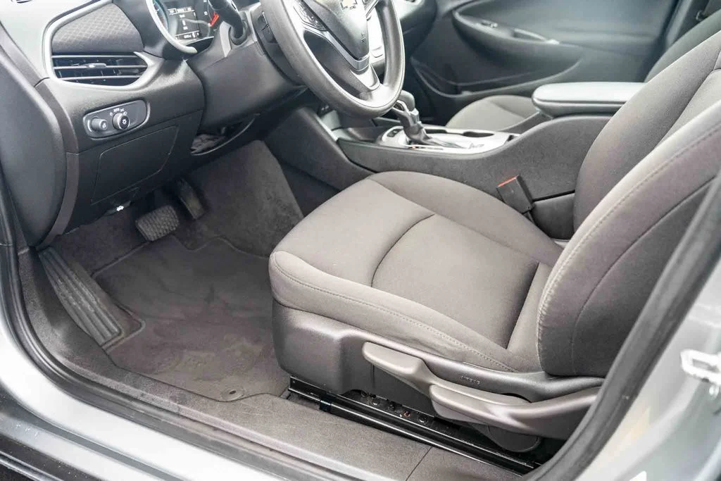 Used 2024 Gray Chevrolet LS image 11