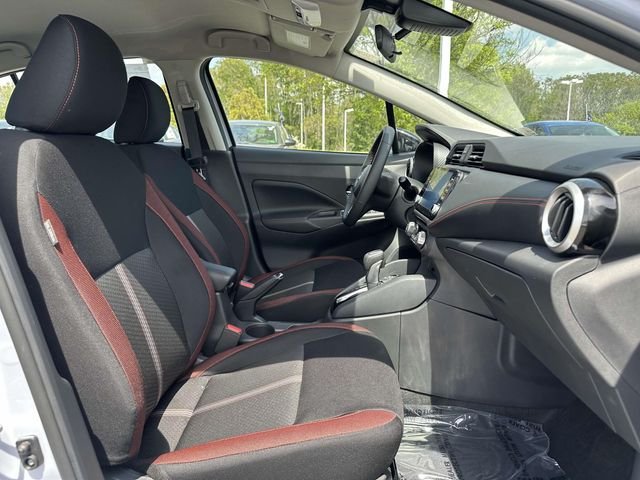 2025 Nissan Versa Sedan SR - Photo 10